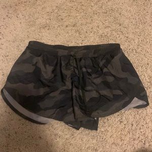 old navy active shorts